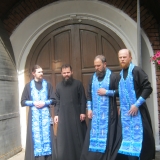 У дверей Свято-Покровского кафедрального Собора